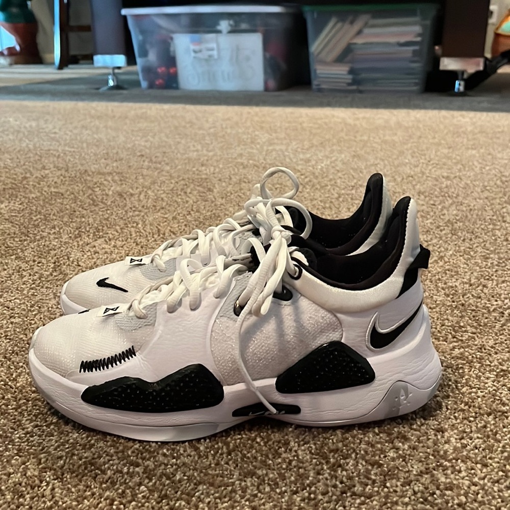 Nike Paul George basketball/volleyball shoes